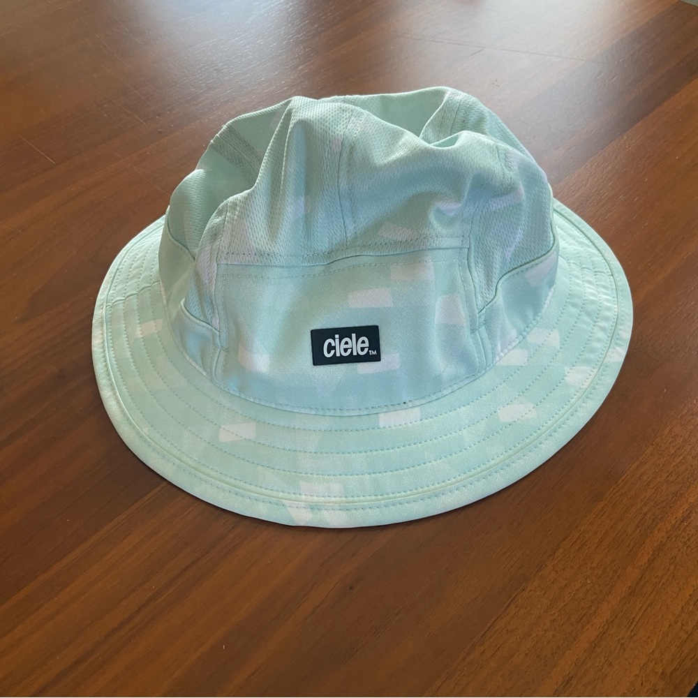 Ciele Running Bucket Hat - Sky Blue - L/XL